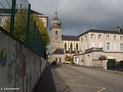 Vue sur l'église abbatiale et le quartier historique depuis le nord